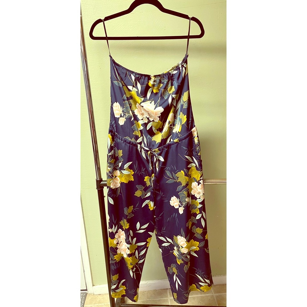 NWOT tie-front jump suit